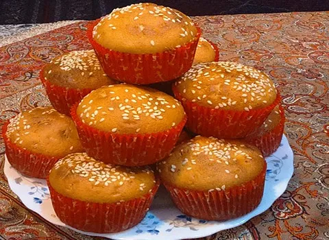 کیک یزدی زعفرانی؛ نرم 2 نوع (خانگی صنعتی) تولید Yazd