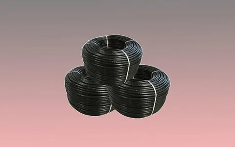 لوله پلی اتیلن 1/2 اینچ؛ ساده کابلی جنس گرانول مشکی مناسب آبیاری