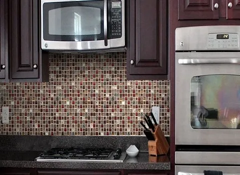 کاشی بین کابینتی شطرنجی؛ سفید طوسی طرح چوب ابعاد (30*30) سانتی متر