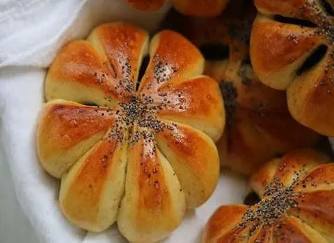 کلوچه خرمایی دزفول؛ کلسیم بافت نرم فاقد مواد افزودنی Dezful