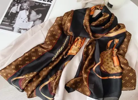 شال و روسری در بازار تهران؛ نخ پنبه عدم (لیز خودن پرزدهی نخ کشی)