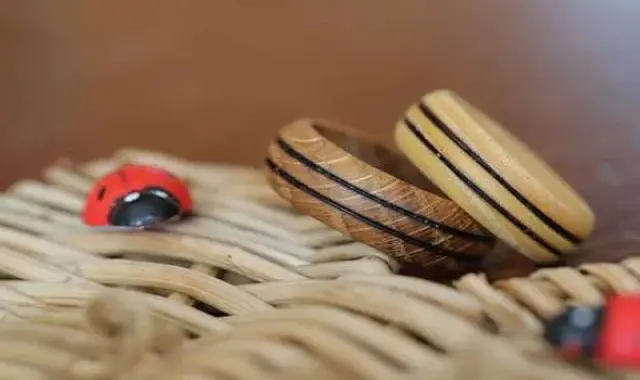 اکسسوری چوبی مردانه؛ دست ساز ضد آب accessory