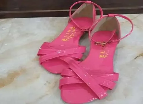 مشخصات صندل دخترانه صورتی و نحوه خرید عمده