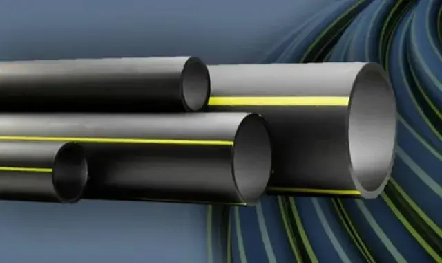 لوله پلی اتیلن نیم اینچ؛ پلاستیک رسوب ناپذیر 2 رنگ مشکی سفید ساختمانی