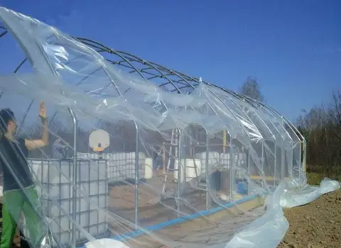 نایلون گلخانه ای؛ پوشش گیاهان شفاف پلیمری (3 18) متری