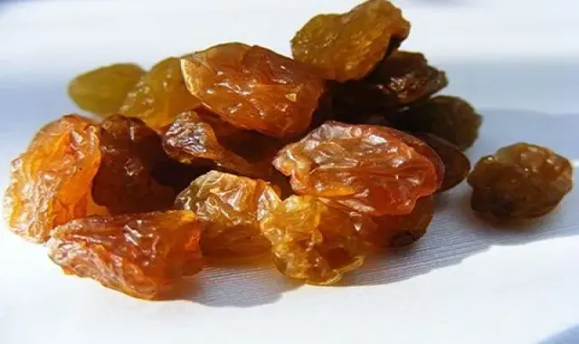 قیمت کشمش صادراتی ملایر + مشخصات بسته بندی عمده و ارزان