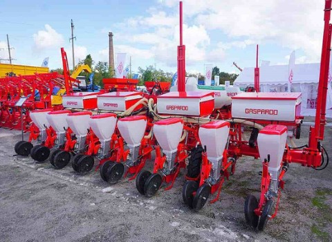 دستگاه ردیف کار ذرت؛ کم مصرف قابلیت تنظیم ظرفیت 300 425 لیتر