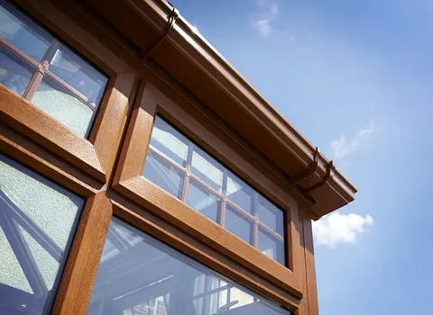 پنجره دوجداره ویستا بست؛ سبک مقاوم فریم UPVC ضخامت (6 7) سانتی متری