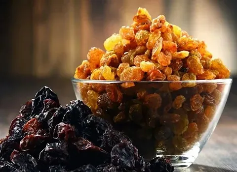 کشمش انگور یاقوتی + قیمت خرید، کاربرد، مصارف و خواص