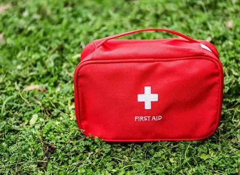 قیمت و خرید جعبه کمک های اولیه خودرو + فروش ارزان