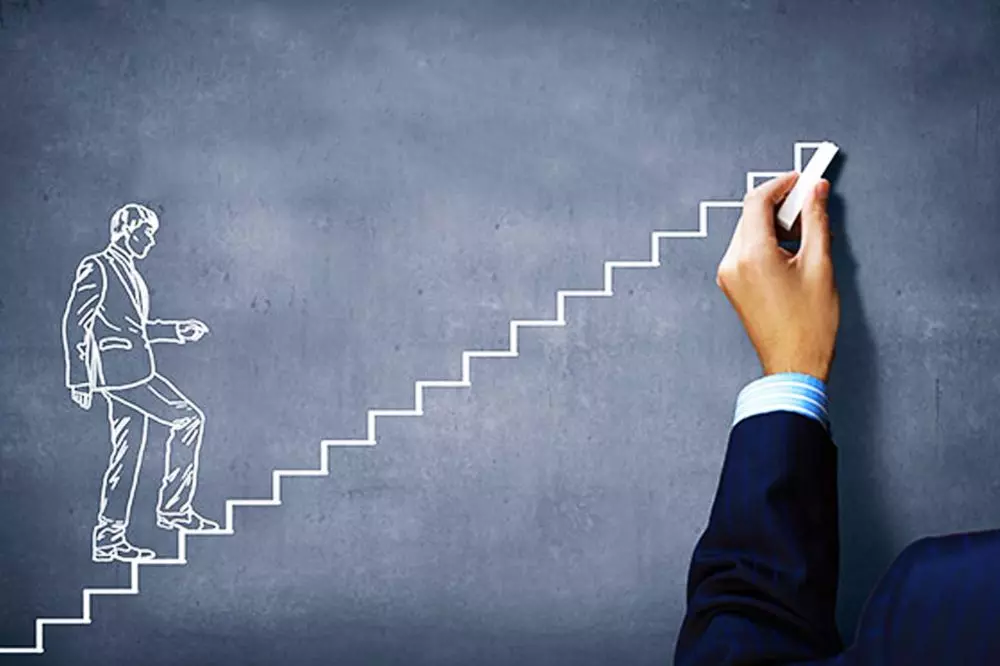 #بنگاه_تجاری: به اعضای بنگاه خود نشان دهید که برای رشدشان تلاش می کنید.