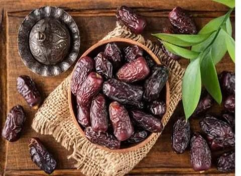 خرما خارک سیاه کیلوئی ارزان قیمت کد 66