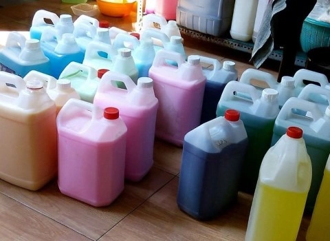 قیمت مایع ظرفشویی ۲۰ لیتری پریل