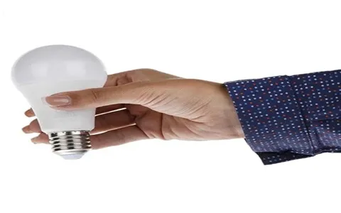 لامپ ال ای دی 12 وات بروکس؛ نوربالا دوام (35 هزار ساعت) آفتابی مهتابی