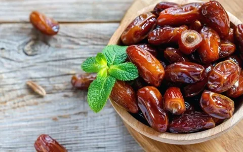 خرید و قیمت انواع خرما زاهدی بوشهر