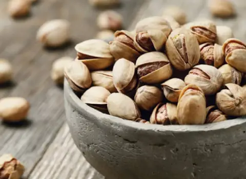 قیمت خرید پسته اکبری یزد + طرز تهیه