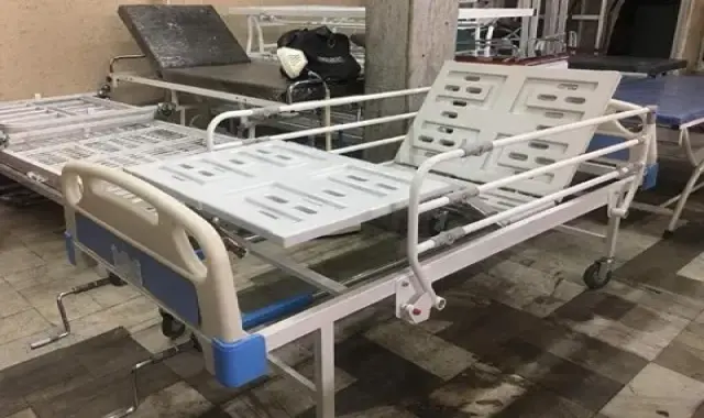 تخت بیمارستان چابهار؛ مکانیکال برقی قابلیت تنظیم مناسب سر بدن