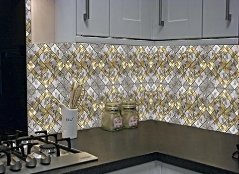 کاشی بین کابینتی شیشه ای؛ آشپزخانه مدرن بادوام ضد آب