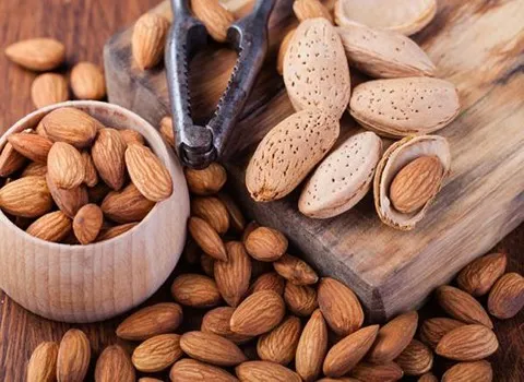 قیمت بادام مامایی در کویت