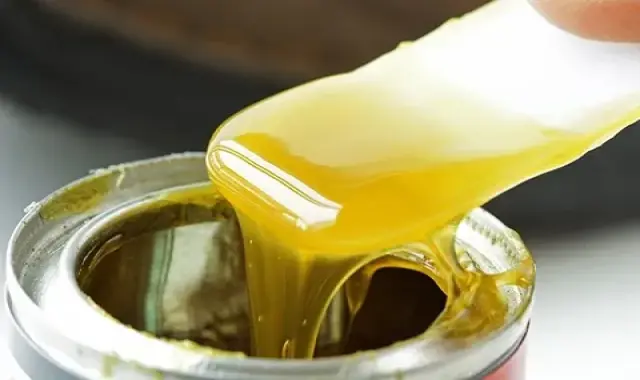 چسب سرد صنعتی؛ قطره ای حرارتی مناسب سطوح چرمی چوبی پلیمری