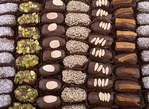 قیمت شکلات خرما مغزدار + مشخصات بسته بندی عمده و ارزان