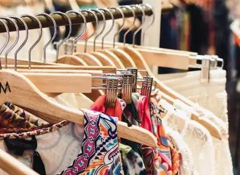 لباس زنانه در بانه؛ مجلسی راحتی ورزشی 4 جنس نخ پنبه ریون نایلون