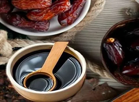 شیره خرما برای چاقی؛ تیره طبع گرم حاوی آهن فیبر ویتامین C