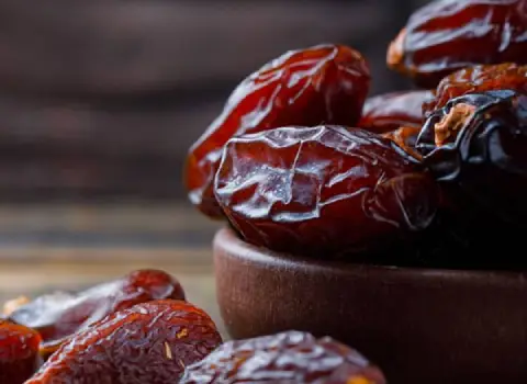 خرما صادراتی بسته بندی؛ بافت نرم ویتامین (B K) بسته بندی کارتنی دلقی