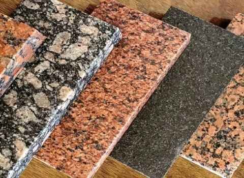 سنگ گرانیت سیمین اصفهان؛ کوارتز فلدسپار آمفیبول 2 رنگ خاکستری Black