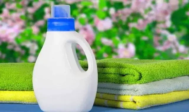 مایع لباسشویی ده لیتری؛ مشکین شو (تتراسدیم آکرلیک) گل رز Lavender