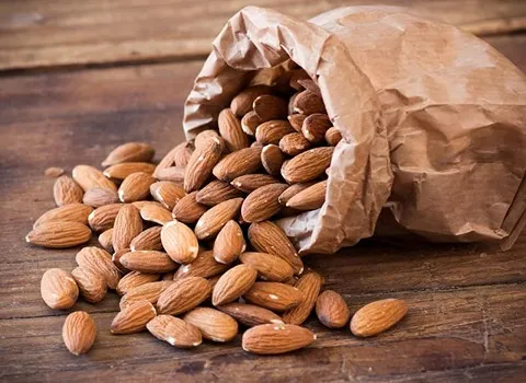 مغز بادام اصفهان؛ شیرین تلخ حاوی فیبر فسفر Isfahan