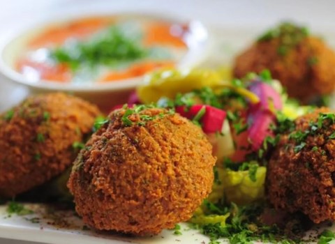 طرز تهیه فلافل بندری اصل و راز خوشمزه شدن آن