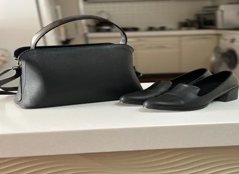 قیمت و خرید کیف و کفش مشکی زنانه با مشخصات کامل