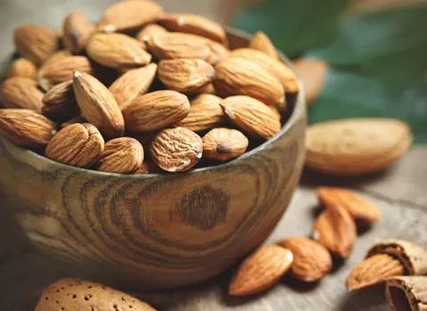 خرید بادام مامایی اصفهان + قیمت عالی با کیفیت تضمینی