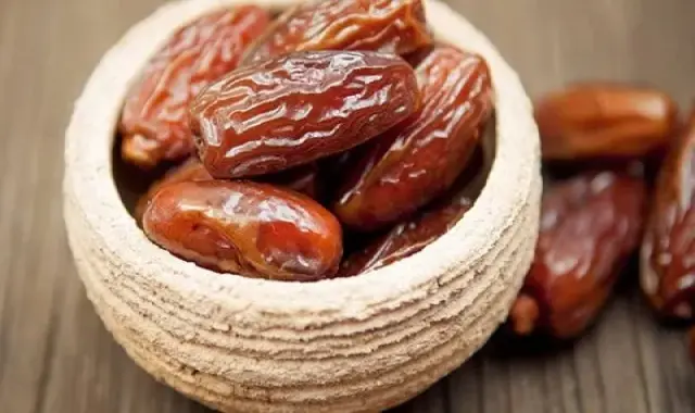 خرما شاهانی تازه؛ یکدست (500 800) گرمی تولید فارس