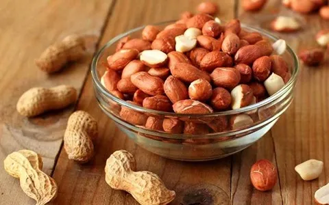 قیمت بادام زمینی در استانه