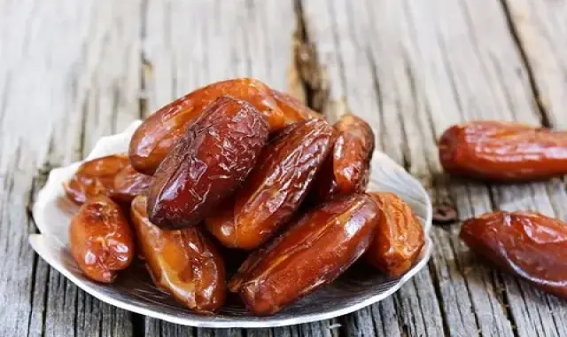 راهنمای خرید خرما خشک کبکاب + قیمت عالی