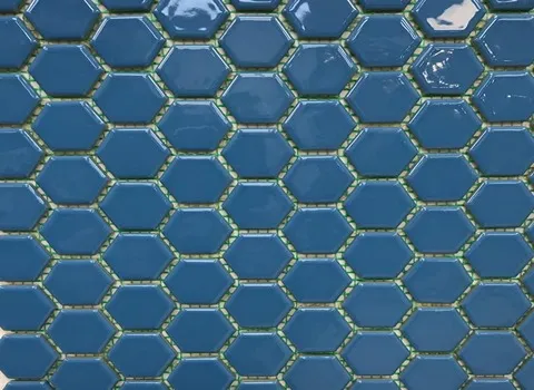 کاشی شش ضلعی کوچک؛ آبی طوسی خاکستری مناسب کف استخر