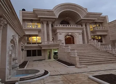 سنگ نما تراورتن؛ کرم گردویی لیمویی قرمز مناسب کف کانتر کابینت