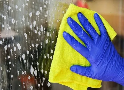 شیشه پاک کن نانو؛ بسته بندی 500 750 میلی لیتر مانع از غبار روی شیشه