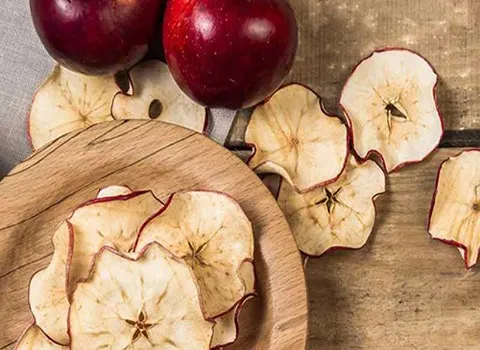 سیب خشک قرمز؛ درمان یبوست کنترل فشار خون حاوی کلسیم magnesium