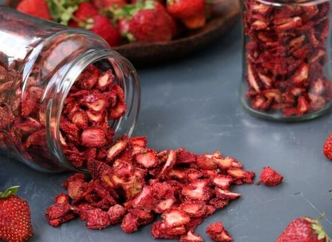 راهنمای خرید توت فرنگی خشک عمده با شرایط ویژه و قیمت استثنایی