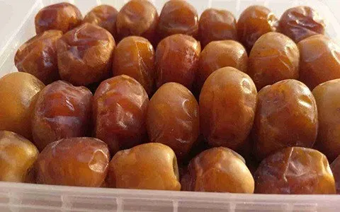 قیمت خرید خرمای برحی خوزستان + مزایا و معایب