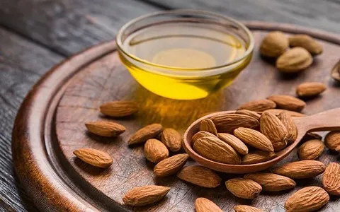 بادام درختی در شیراز؛ سنگی مامایی کاغذی کاهش کلسترول بهبود بیماری قلبی