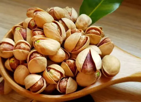 پسته اکبری دامغان (خشکبار) نمکی بو داده ساده حاوی آهن فیبر پروتئین