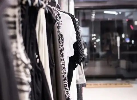 خرید و قیمت پوشاک زنانه عمده بانه