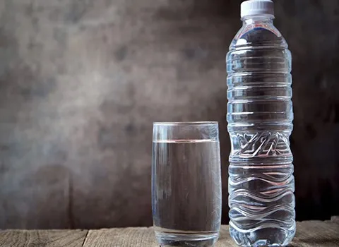 لیست قیمت آب معدنی تک نفره به صورت عمده و با صرفه