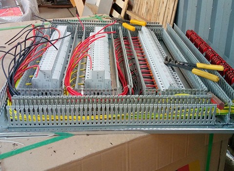 خرید و قیمت تابلو برق نیروگاه خورشیدی