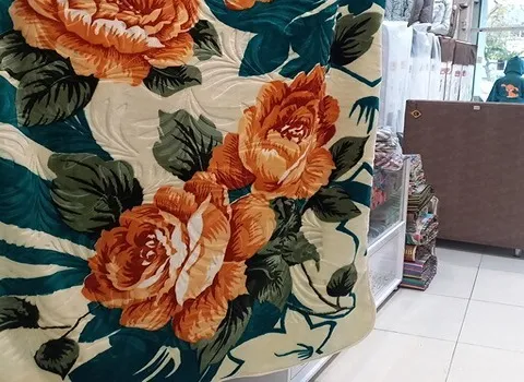 پتو دونفره شاپرک؛ مقاومت استحکام ضد حساسیت (سبز زرد قرمز)