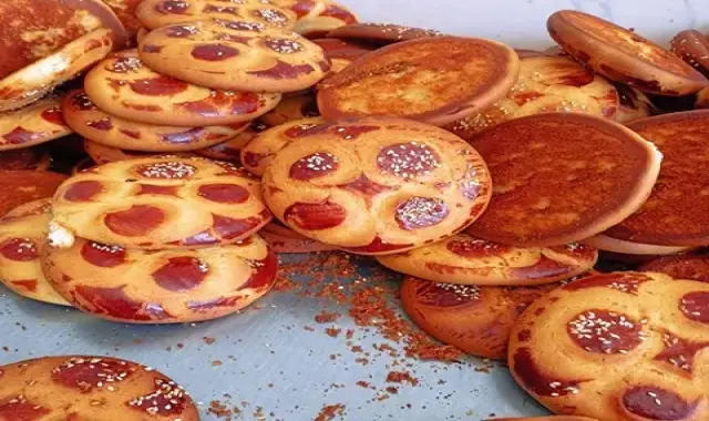 خرید جدیدترین انواع کماج سوغات همدان